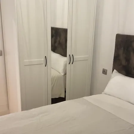 Luna- Mansilla Vut-le-1322 Apartment